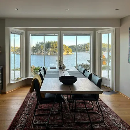 House With 90 Metres Private On Bomlo Holiday home Ervik (Urangsvag)