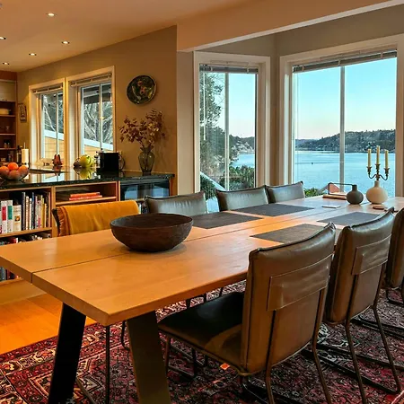 House With 90 Metres Private On Bomlo Ervik (Urangsvag)