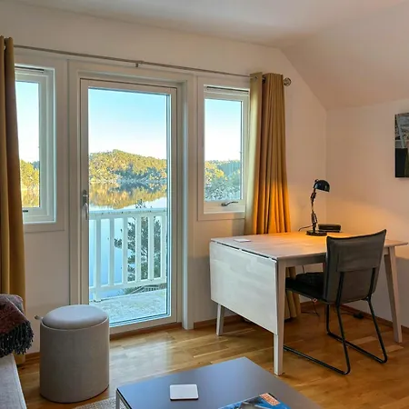 House With 90 Metres Private On Bomlo Casa vacanze *