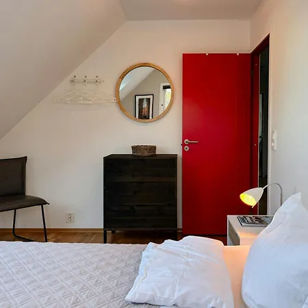 Casa vacanze House With 90 Metres Private On Bomlo