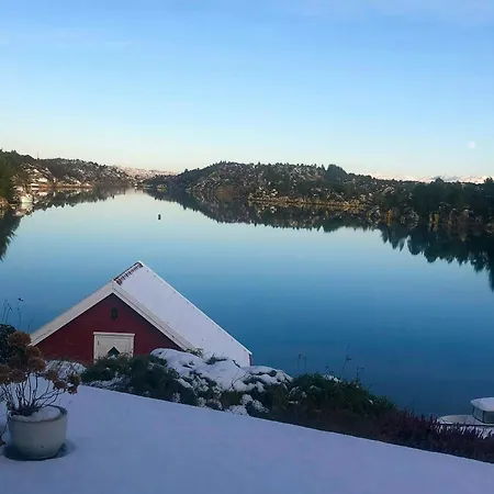 House With 90 Metres Private On Bomlo Ervik (Urangsvag)
