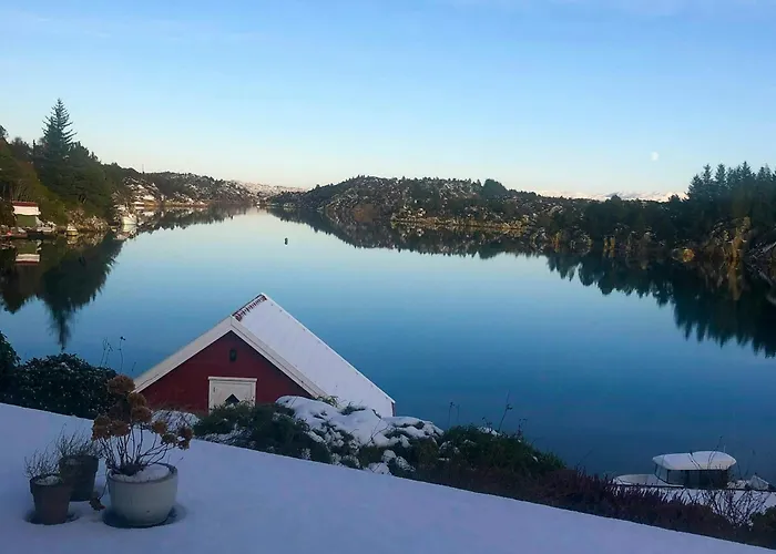 House With 90 Metres Private On Bomlo Ervik (Urangsvag)
